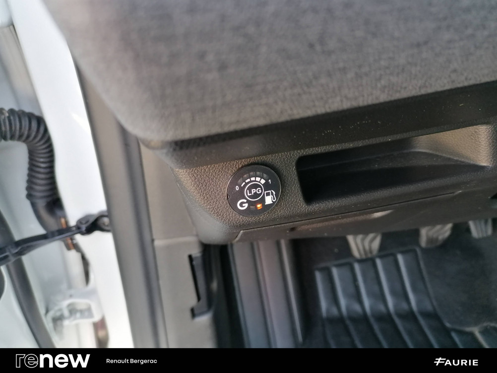 Acheter Renault Clio 5 Clio TCe 100 GPL Evolution 5p occasion dans les concessions du Groupe Faurie