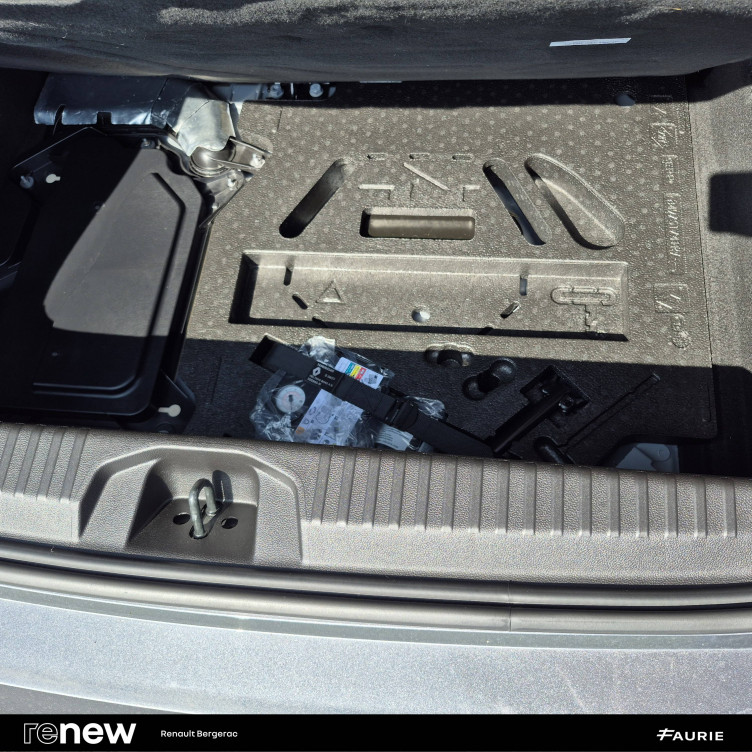 Acheter Renault Clio 5 Clio E-Tech full hybrid 145 Evolution 5p occasion dans les concessions du Groupe Faurie