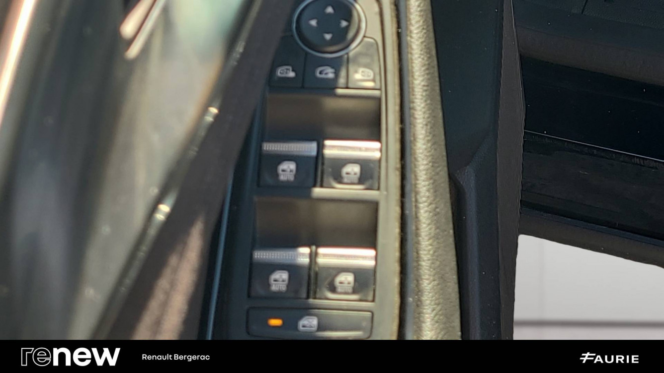 Acheter Renault Austral Austral E-Tech hybrid 200 Iconic esprit Alpine 5p occasion dans les concessions du Groupe Faurie