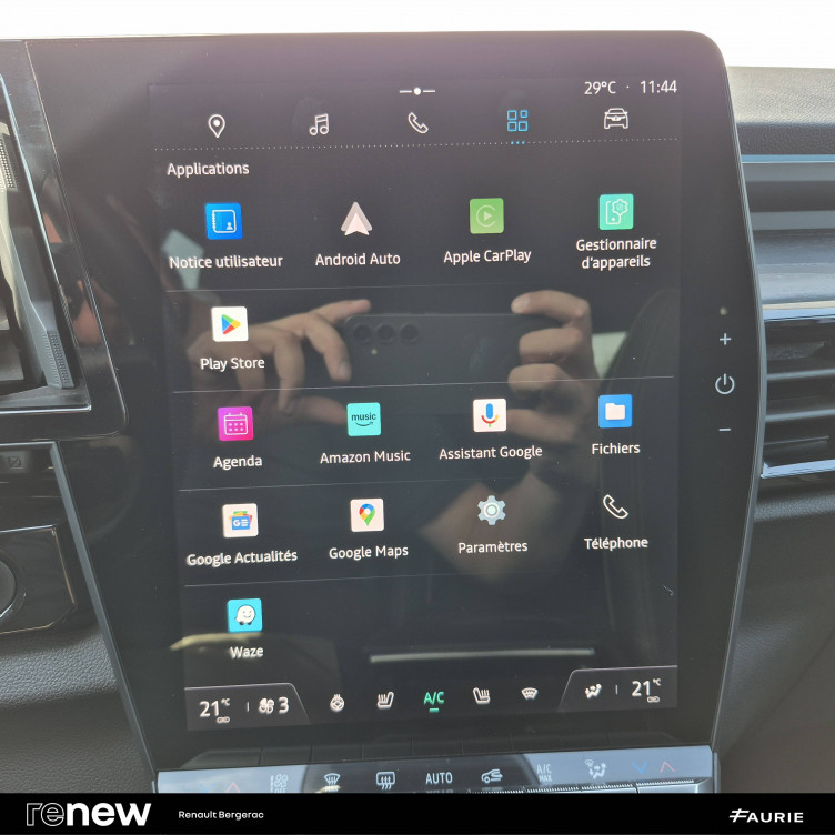 Acheter Renault Austral Austral E-Tech hybrid 200 Iconic 5p occasion dans les concessions du Groupe Faurie