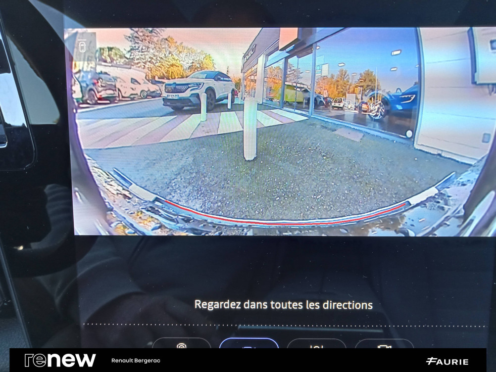 Acheter Renault Espace 6 Espace E-Tech hybrid 200 Iconic 5p occasion dans les concessions du Groupe Faurie