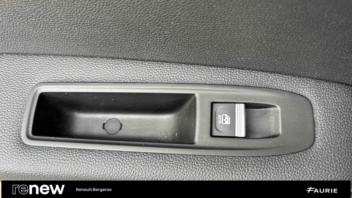 Acheter Renault Captur 2 Captur E-Tech Plug-in 160 Intens 5p occasion dans les concessions du Groupe Faurie