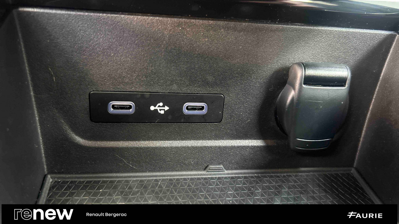 Acheter Renault Austral Austral E-Tech hybrid 200 Techno 5p occasion dans les concessions du Groupe Faurie