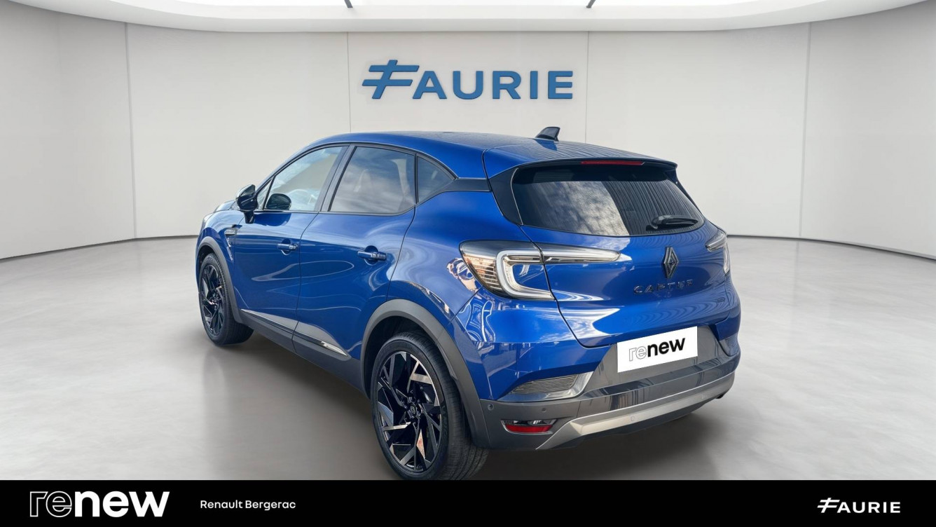 Acheter Renault Captur 2 Captur E-Tech full hybrid 145 ch esprit Alpine 5p occasion dans les concessions du Groupe Faurie