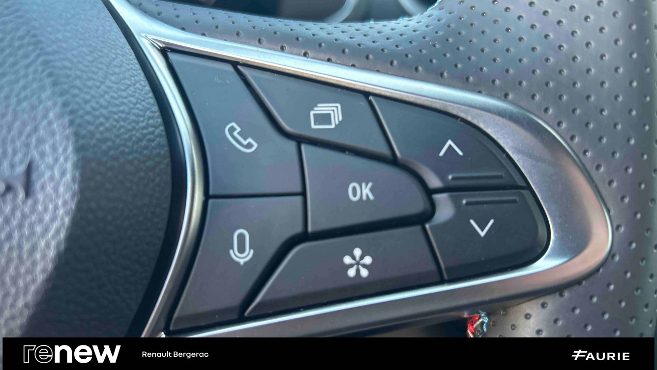 Acheter Renault Captur 2 Captur E-Tech full hybrid 145 ch esprit Alpine 5p occasion dans les concessions du Groupe Faurie