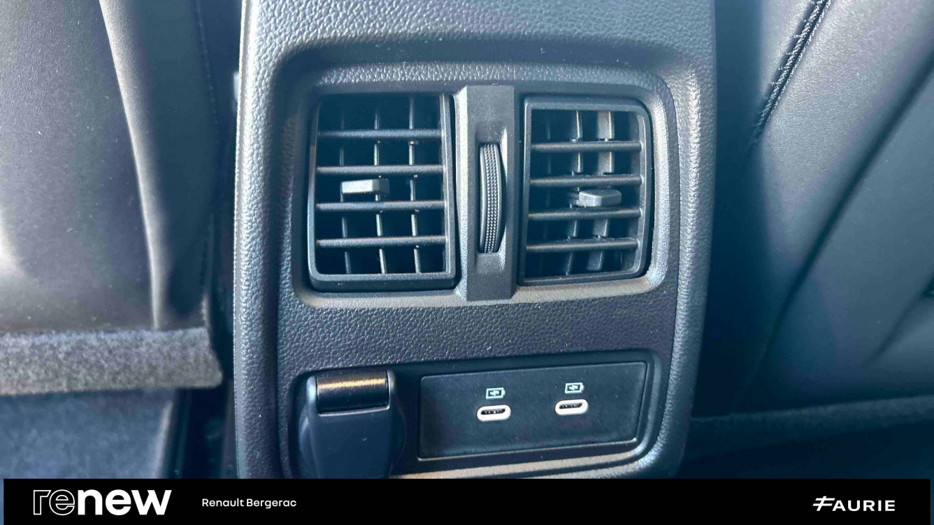 Acheter Renault Captur 2 Captur E-Tech full hybrid 145 ch esprit Alpine 5p occasion dans les concessions du Groupe Faurie