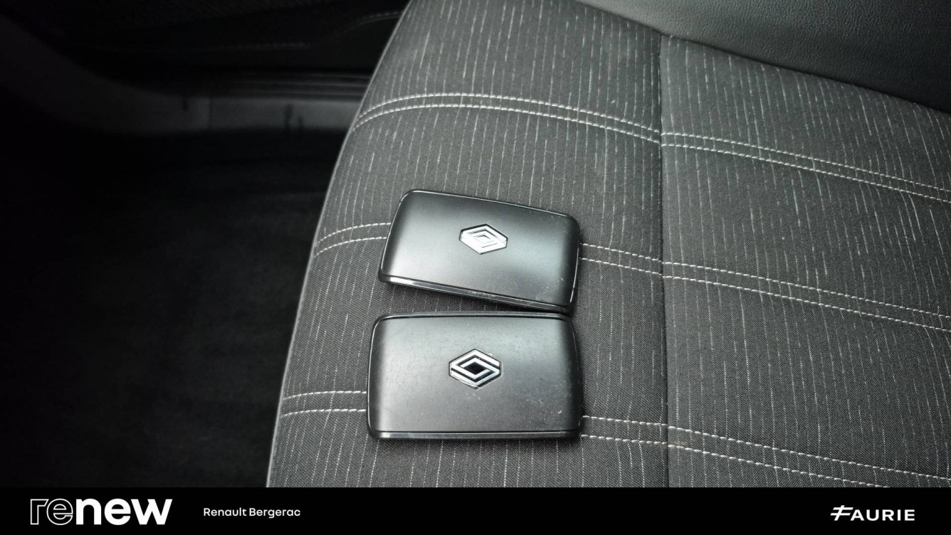 Acheter Renault Austral Austral E-Tech hybrid 200 Techno 5p occasion dans les concessions du Groupe Faurie