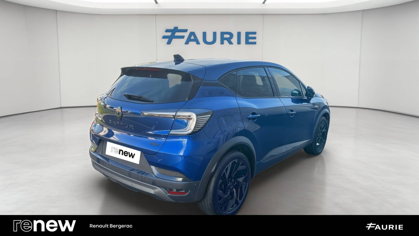 Acheter Renault Captur 2 Captur E-Tech full hybrid 145 ch esprit Alpine 5p occasion dans les concessions du Groupe Faurie