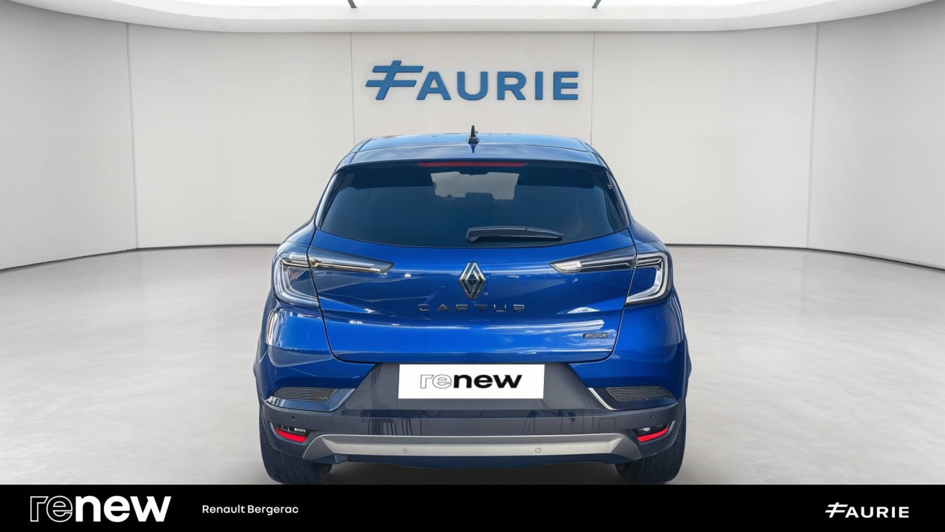 Acheter Renault Captur 2 Captur E-Tech full hybrid 145 ch esprit Alpine 5p occasion dans les concessions du Groupe Faurie