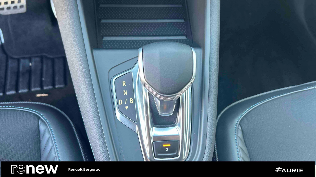 Acheter Renault Captur 2 Captur E-Tech full hybrid 145 ch esprit Alpine 5p occasion dans les concessions du Groupe Faurie