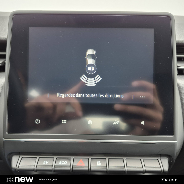 Acheter Renault Clio 5 Clio E-Tech 140 - 21N Business 5p occasion dans les concessions du Groupe Faurie