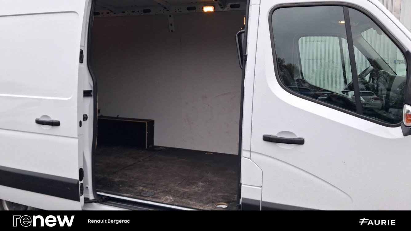 Acheter Renault Master 3 MASTER FGN TRAC F3300 L2H2 BLUE DCI 135 GRAND CONFORT 4p occasion dans les concessions du Groupe Faurie