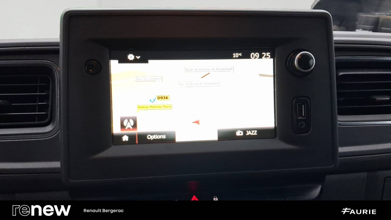 Acheter Renault Master 3 MASTER FGN TRAC F3300 L2H2 BLUE DCI 135 GRAND CONFORT 4p occasion dans les concessions du Groupe Faurie