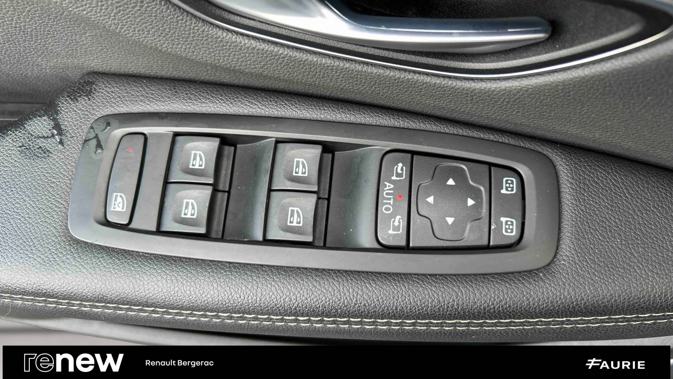 Acheter Renault Scenic 4 Scenic TCe 140 FAP EDC Intens 5p occasion dans les concessions du Groupe Faurie