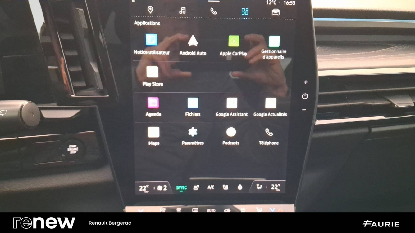 Acheter Renault Austral Austral E-Tech hybrid 200 Iconic 5p occasion dans les concessions du Groupe Faurie