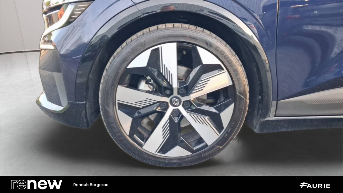 Acheter Renault Megane E-Tech Megane E-Tech EV60 220 ch optimum charge Techno 5p occasion dans les concessions du Groupe Faurie