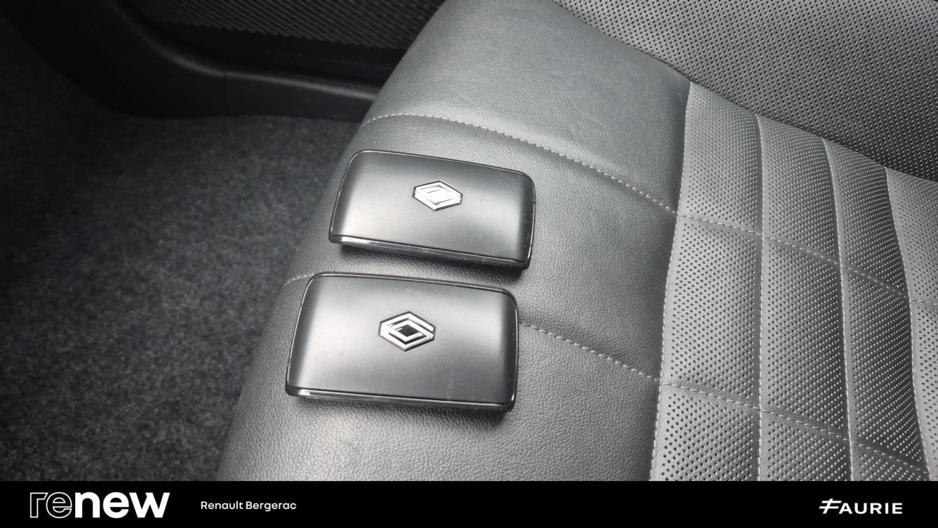 Acheter Renault Megane E-Tech Megane E-Tech EV60 220 ch super charge Iconic 5p occasion dans les concessions du Groupe Faurie