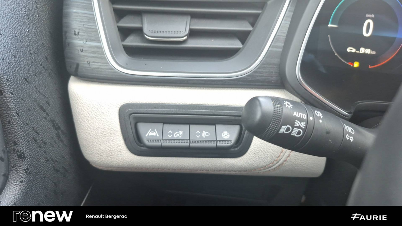 Acheter Renault Captur 2 Captur E-Tech full hybrid 145 Iconic 5p occasion dans les concessions du Groupe Faurie