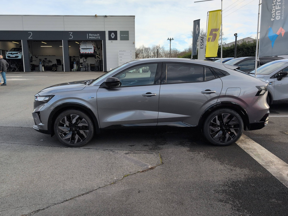 Acheter Renault Rafale Rafale hyper hybrid E-Tech 300ch 4x4 esprit Alpine 5p neuf dans les concessions du Groupe Faurie