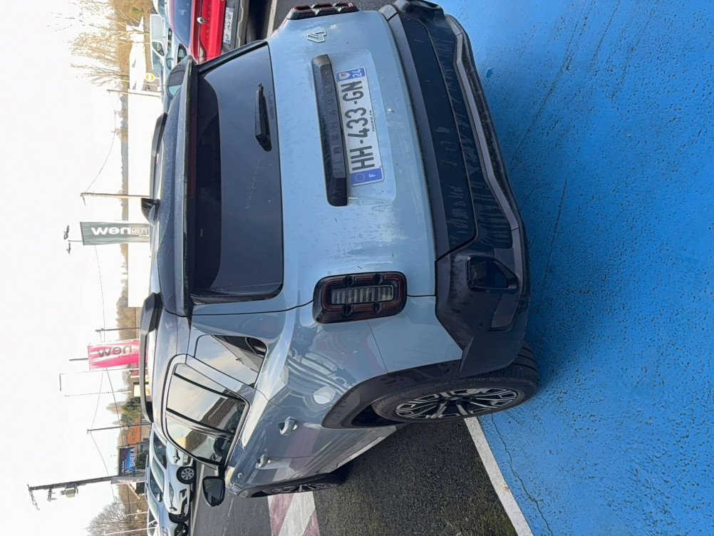 Acheter Renault Renault 4 Renault 4 E-Tech Electrique 150 ch autonomie confort Iconic 5p neuf dans les concessions du Groupe Faurie