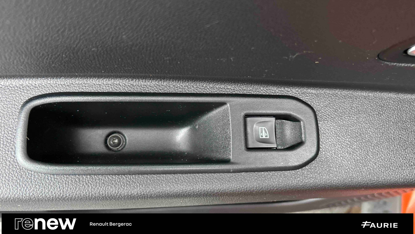 Acheter Dacia Duster Duster TCe 150 FAP 4x2 EDC Prestige 5p occasion dans les concessions du Groupe Faurie