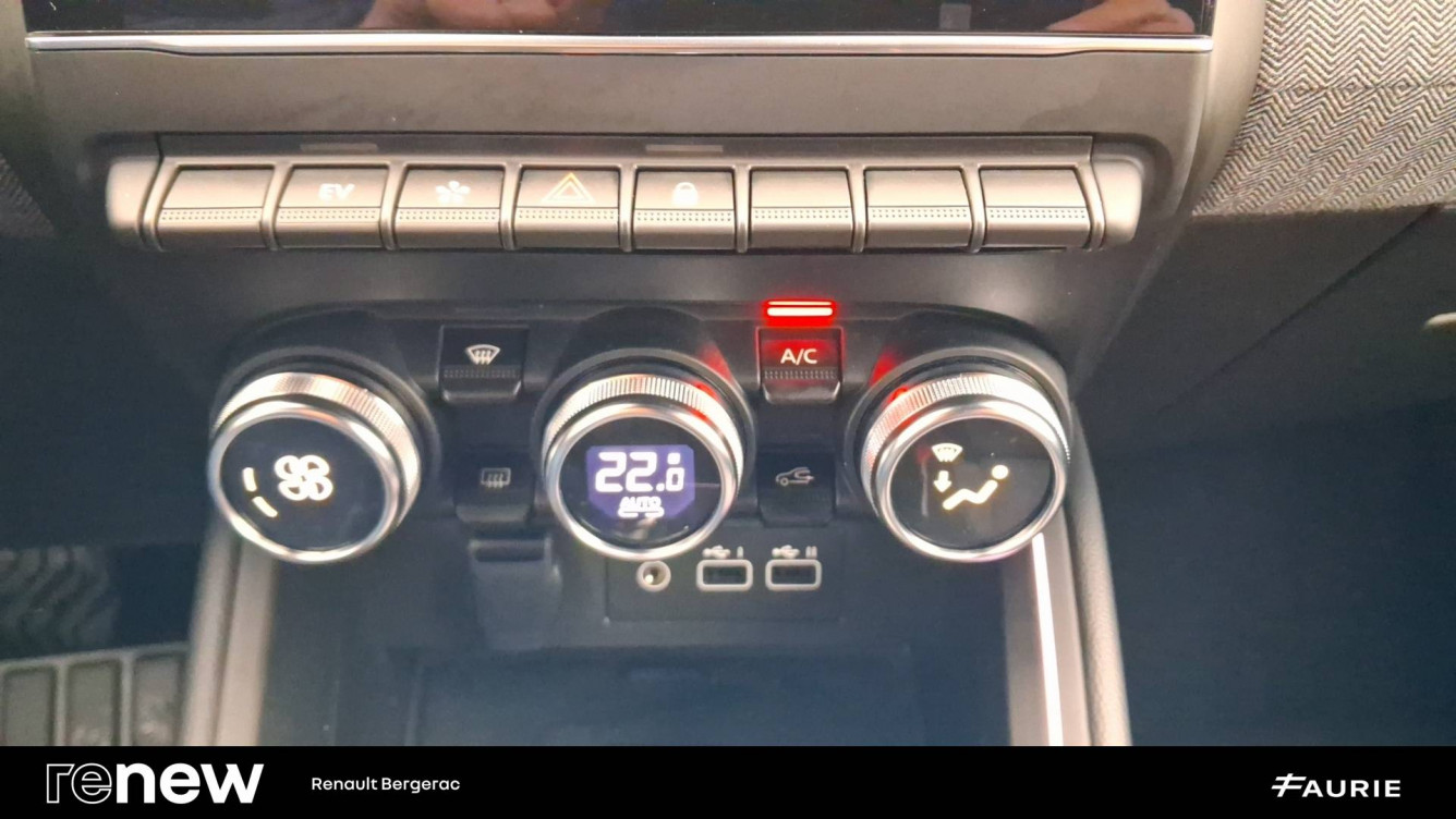 Acheter Renault Clio 5 Clio E-Tech full hybrid 145 Techno 5p occasion dans les concessions du Groupe Faurie