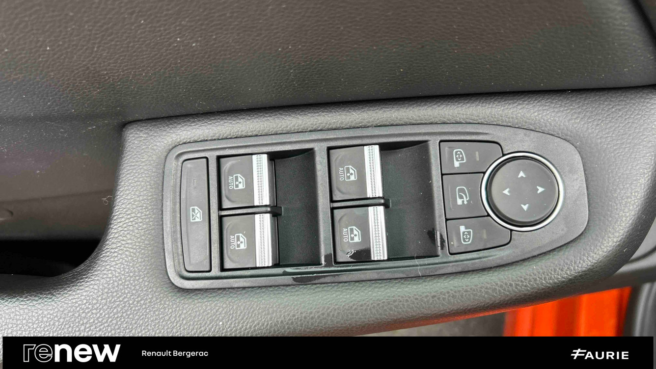 Acheter Renault Clio 5 Clio Blue dCi 115 Intens 5p occasion dans les concessions du Groupe Faurie