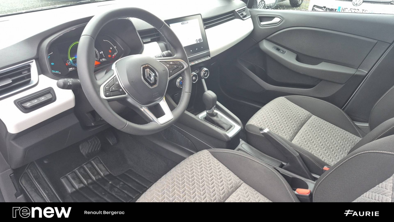 Acheter Renault Clio 5 Clio E-Tech full hybrid 145 Evolution 5p occasion dans les concessions du Groupe Faurie