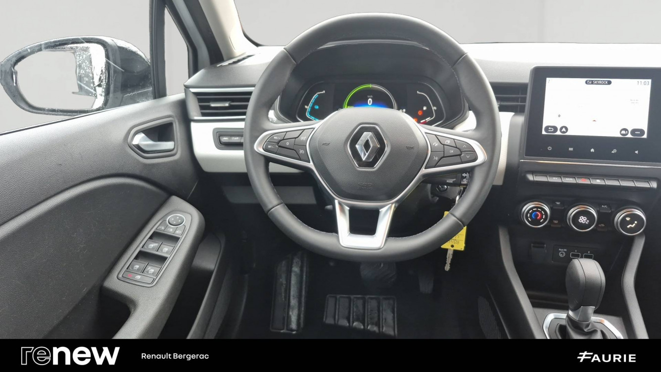 Acheter Renault Clio 5 Clio E-Tech full hybrid 145 Evolution 5p occasion dans les concessions du Groupe Faurie