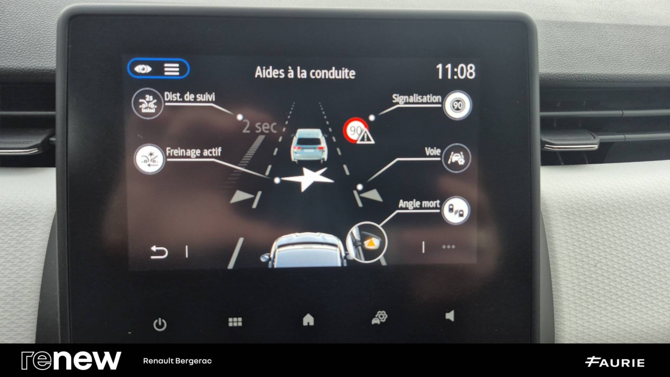 Acheter Renault Clio 5 Clio E-Tech full hybrid 145 Evolution 5p occasion dans les concessions du Groupe Faurie