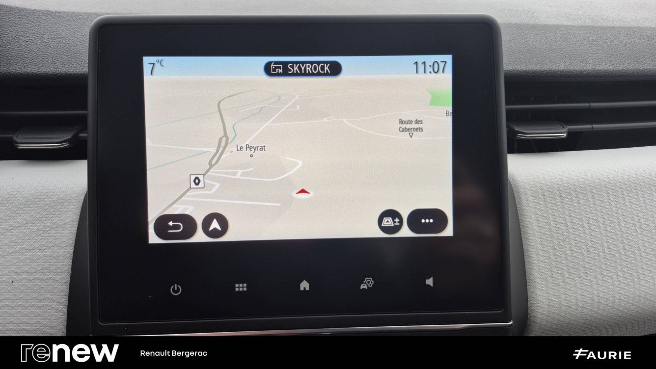 Acheter Renault Clio 5 Clio E-Tech full hybrid 145 Evolution 5p occasion dans les concessions du Groupe Faurie