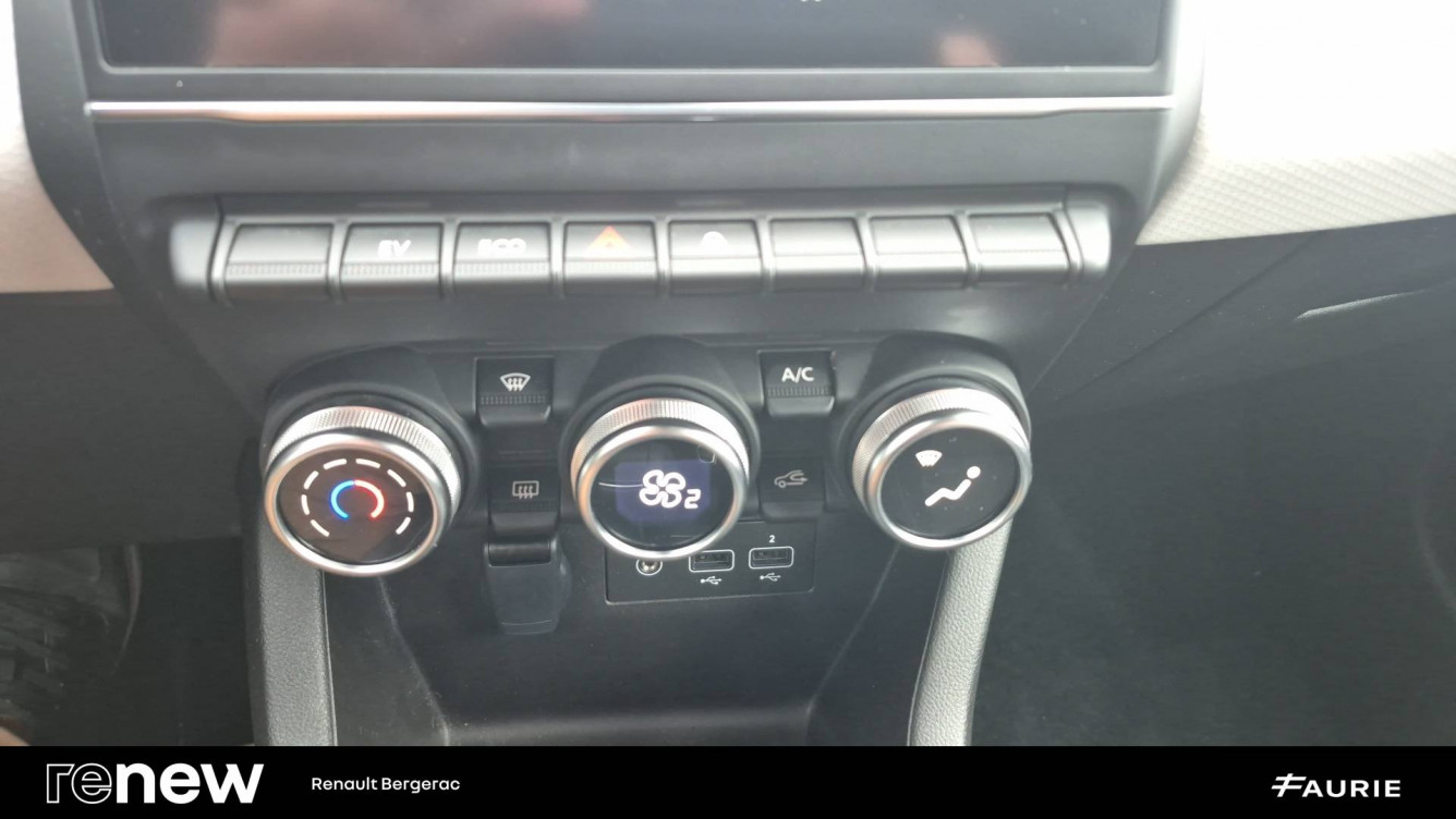 Acheter Renault Clio 5 Clio E-Tech full hybrid 145 Evolution 5p occasion dans les concessions du Groupe Faurie