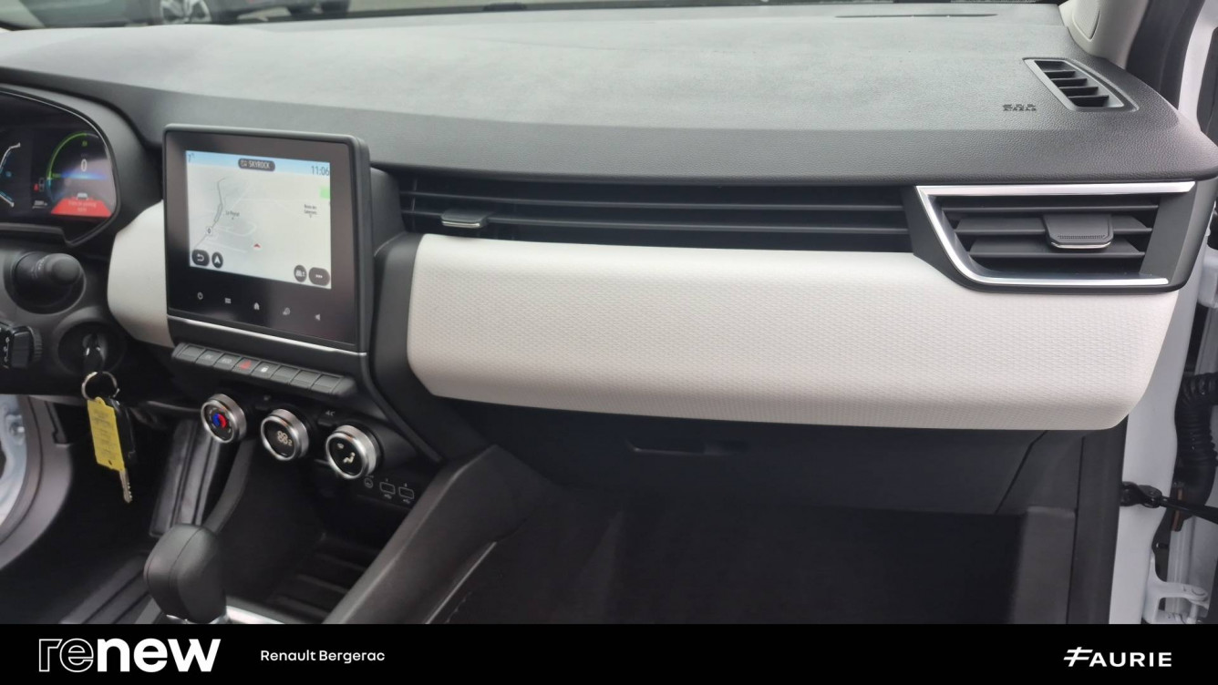 Acheter Renault Clio 5 Clio E-Tech full hybrid 145 Evolution 5p occasion dans les concessions du Groupe Faurie