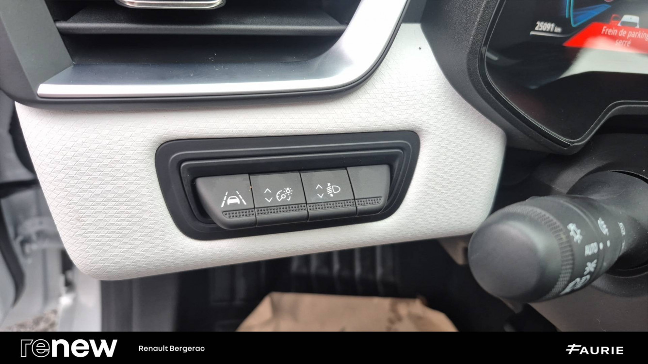 Acheter Renault Clio 5 Clio E-Tech full hybrid 145 Evolution 5p occasion dans les concessions du Groupe Faurie