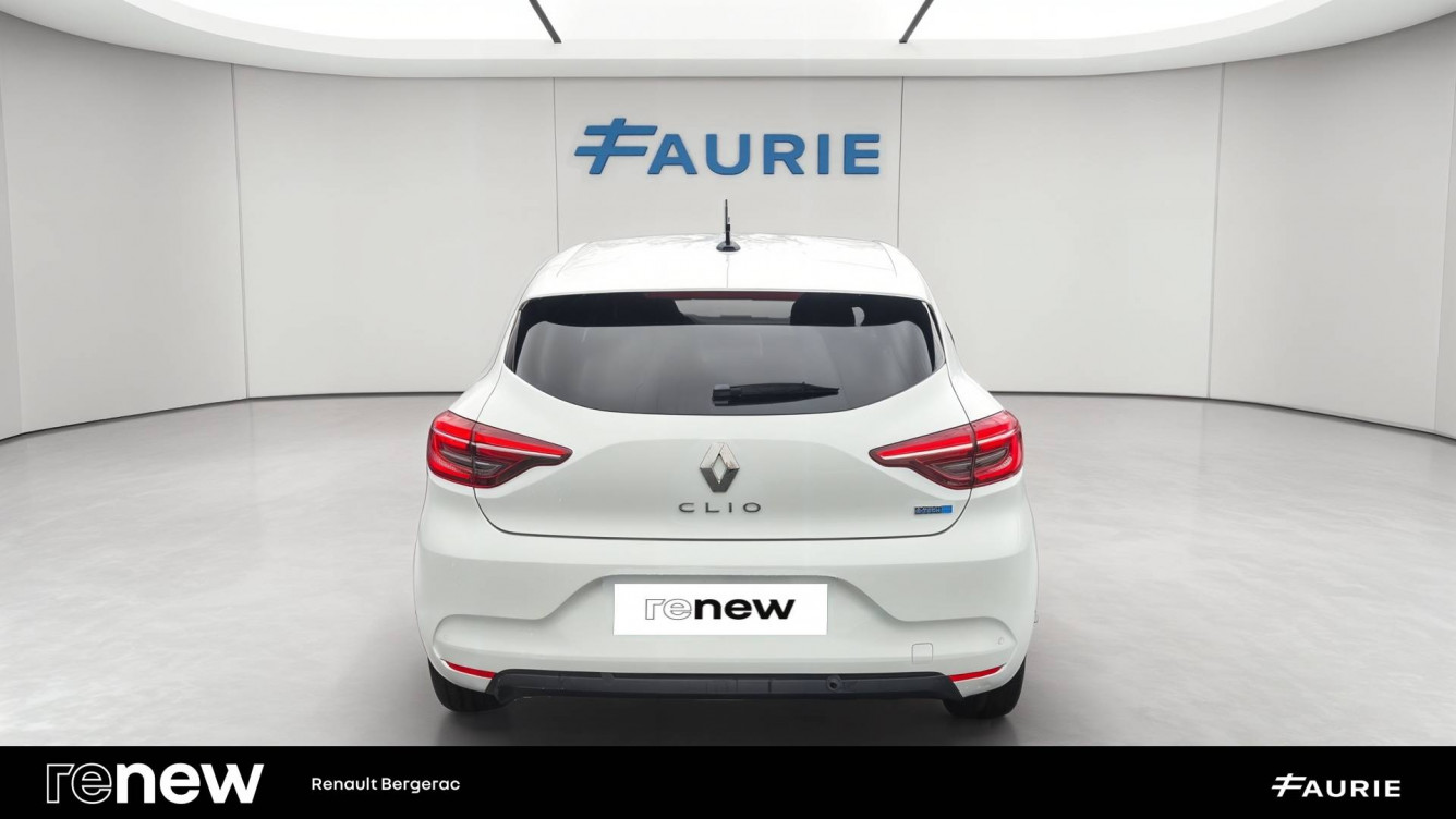 Acheter Renault Clio 5 Clio E-Tech full hybrid 145 Evolution 5p occasion dans les concessions du Groupe Faurie