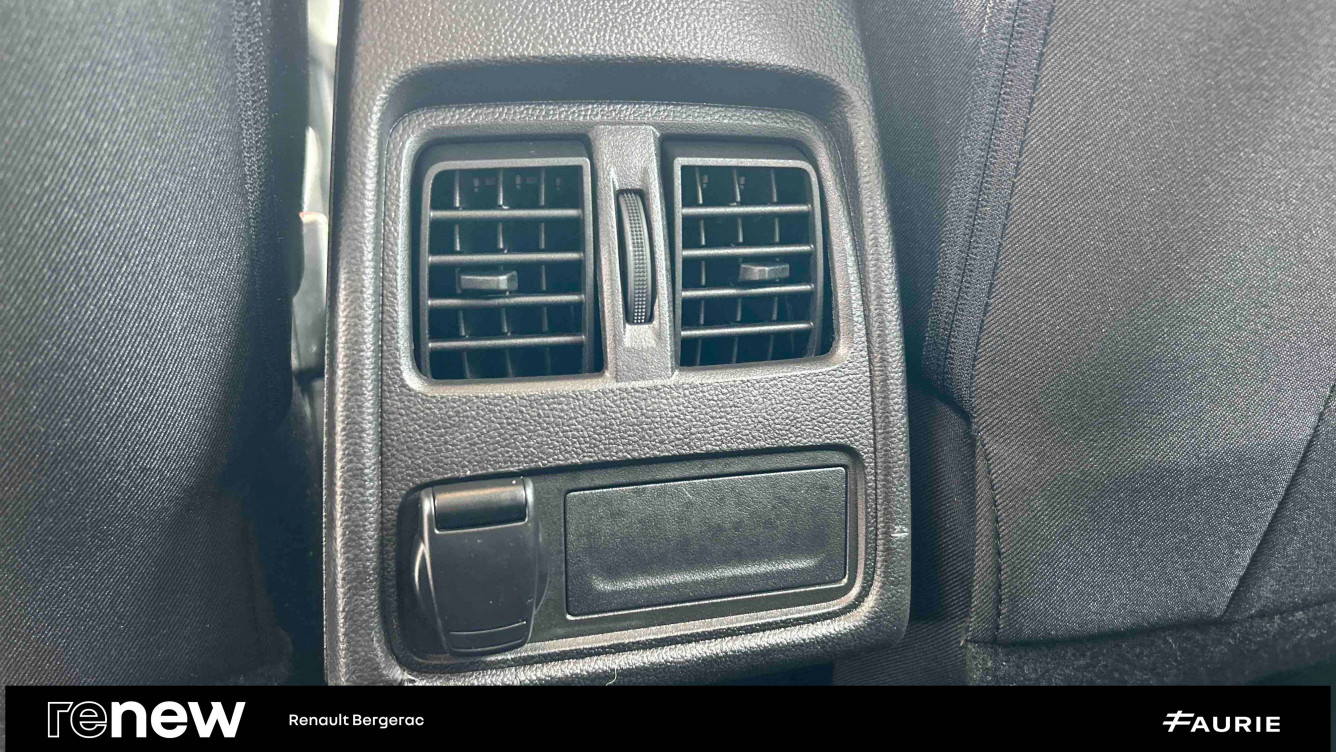 Acheter Renault Captur 2 Captur E-Tech Plug-in 160 - 21 Business 5p occasion dans les concessions du Groupe Faurie