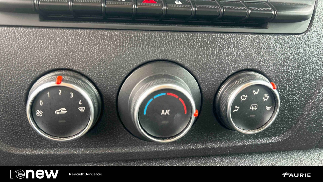 Acheter Renault Master 3 MASTER FGN TRAC F3500 L2H2 BLUE DCI 135 CONFORT 4p occasion dans les concessions du Groupe Faurie