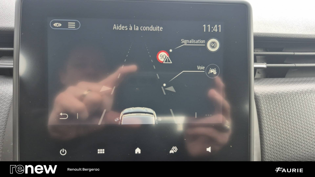 Acheter Renault Clio 5 Clio Blue dCi 100 - 21N Business 5p occasion dans les concessions du Groupe Faurie