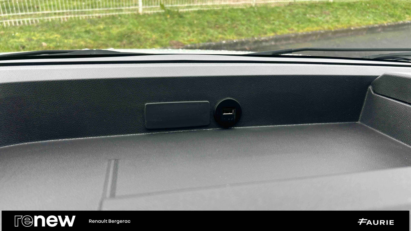 Acheter Renault Master 3 MASTER FGN TRAC F3500 L2H2 BLUE DCI 135 CONFORT 4p occasion dans les concessions du Groupe Faurie