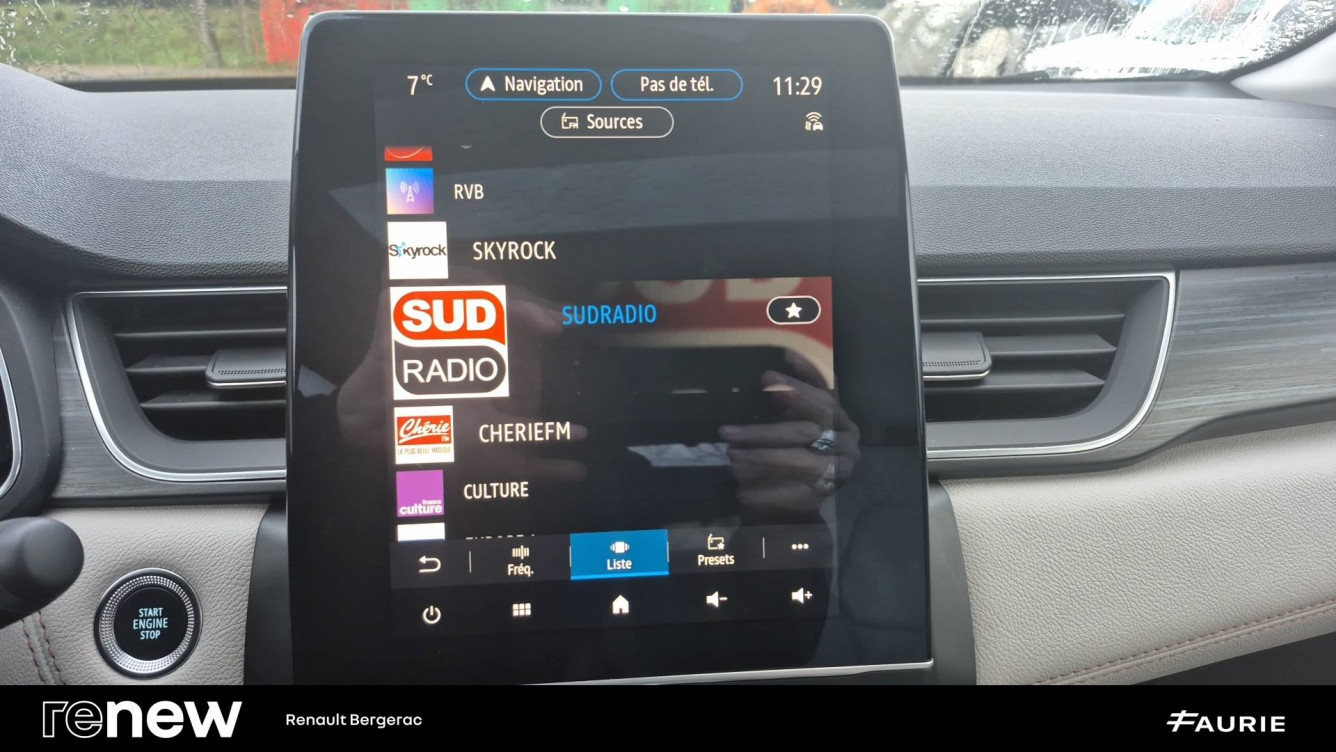 Acheter Renault Captur 2 Captur E-Tech full hybrid 145 Iconic 5p occasion dans les concessions du Groupe Faurie