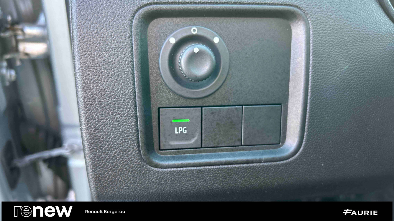 Acheter Dacia Duster Duster ECO-G 100 4x2 Confort 5p occasion dans les concessions du Groupe Faurie