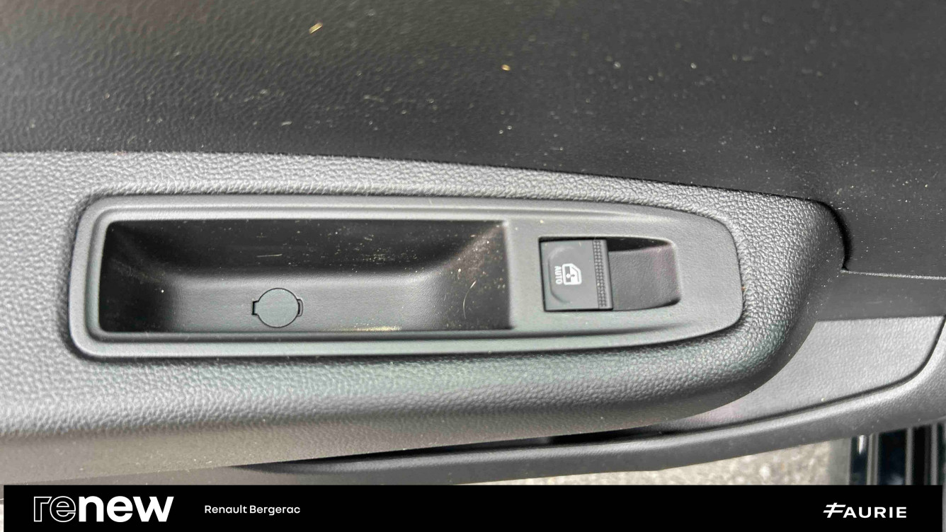 Acheter Renault Clio 5 Clio TCe 90 - 21N Limited 5p occasion dans les concessions du Groupe Faurie