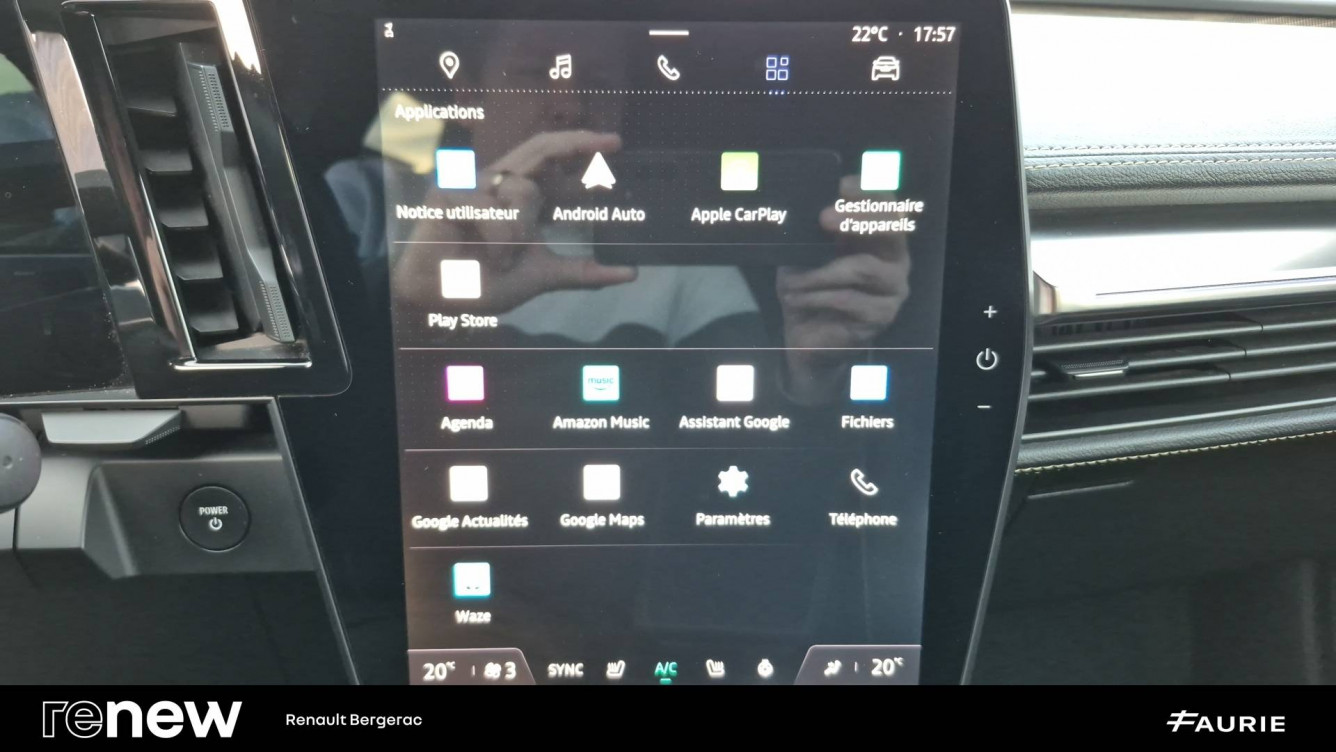 Acheter Renault Megane E-Tech Megane E-Tech EV60 220 ch super charge Iconic 5p occasion dans les concessions du Groupe Faurie