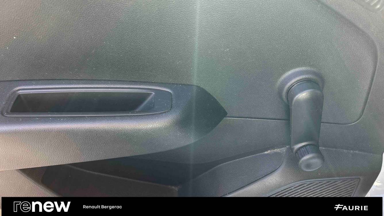 Acheter Renault Clio 5 Clio Blue dCi 100 - 21N Business 5p occasion dans les concessions du Groupe Faurie