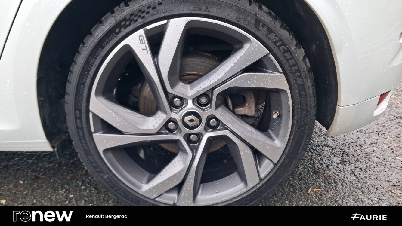 Acheter Renault Megane 4 Mégane IV Berline TCe 205 Energy EDC GT 5p occasion dans les concessions du Groupe Faurie