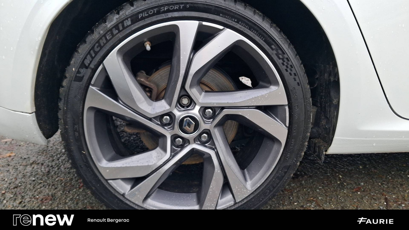 Acheter Renault Megane 4 Mégane IV Berline TCe 205 Energy EDC GT 5p occasion dans les concessions du Groupe Faurie