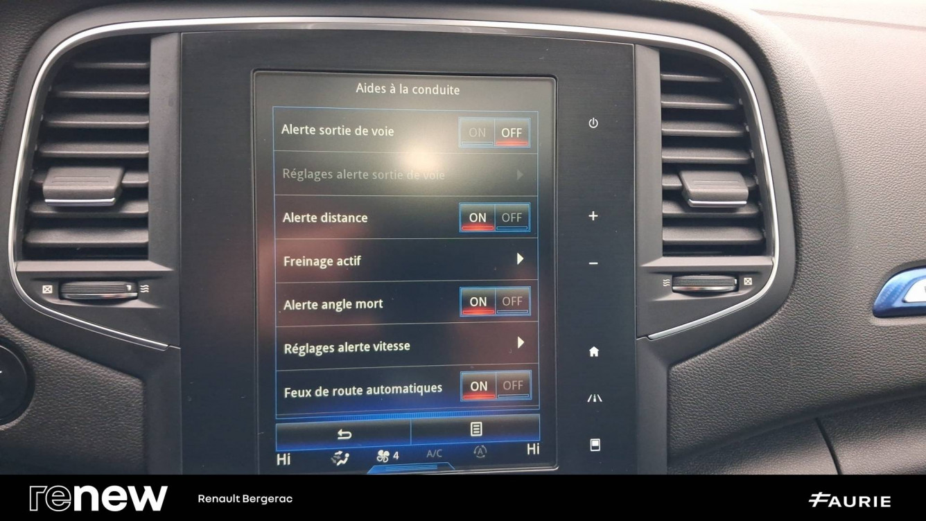 Acheter Renault Megane 4 Mégane IV Berline TCe 205 Energy EDC GT 5p occasion dans les concessions du Groupe Faurie