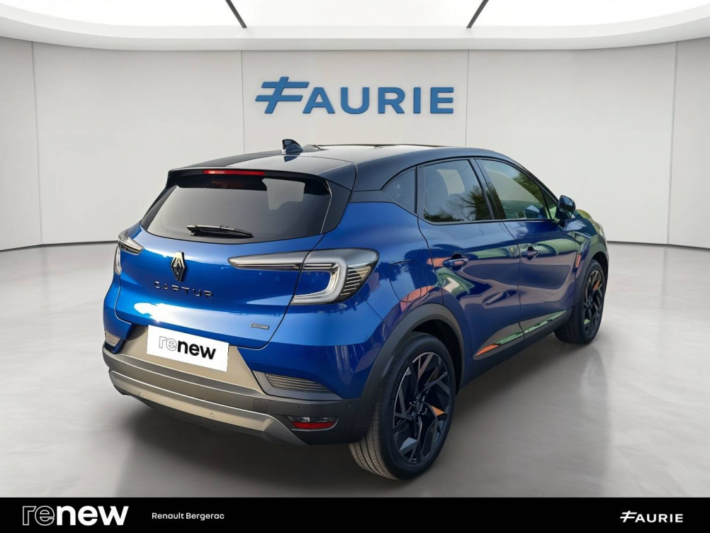 Acheter Renault Captur 2 Captur E-Tech full hybrid 145 ch esprit Alpine 5p occasion dans les concessions du Groupe Faurie