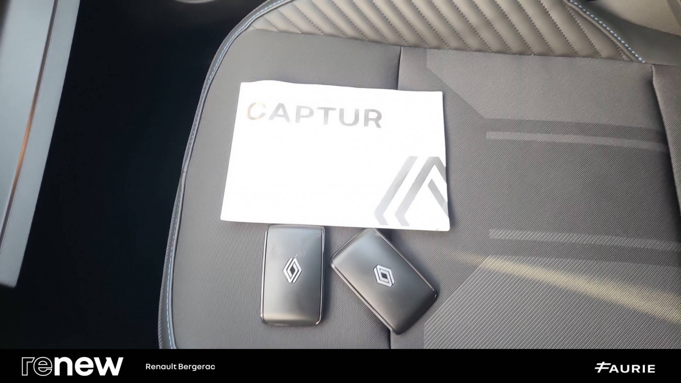 Acheter Renault Captur 2 Captur E-Tech full hybrid 145 ch esprit Alpine 5p occasion dans les concessions du Groupe Faurie