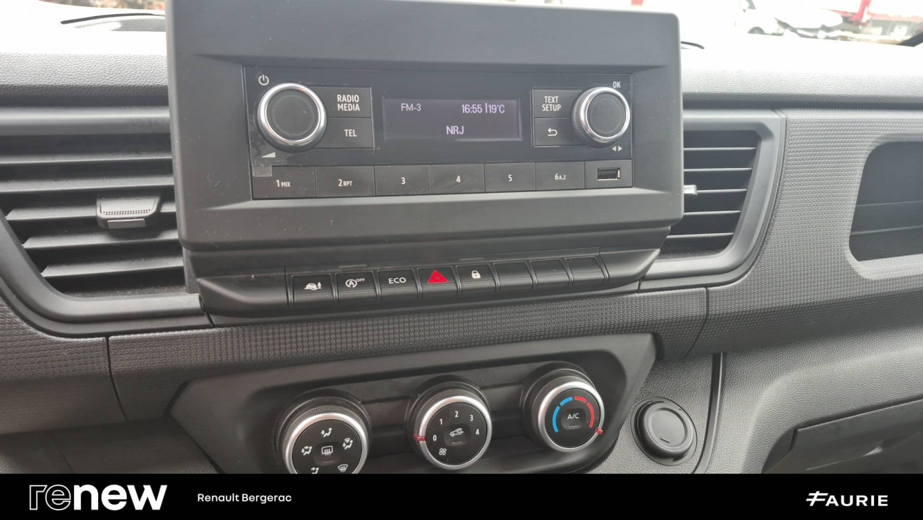 Acheter Renault Trafic 3 TRAFIC FG BLUE DCI 130 L1H1 3T GSR2 ADVANCE 4p occasion dans les concessions du Groupe Faurie